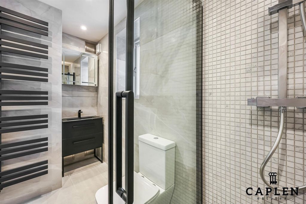 Additional image 15 of 2 bed flat for saleNew North Road, Ilford IG6