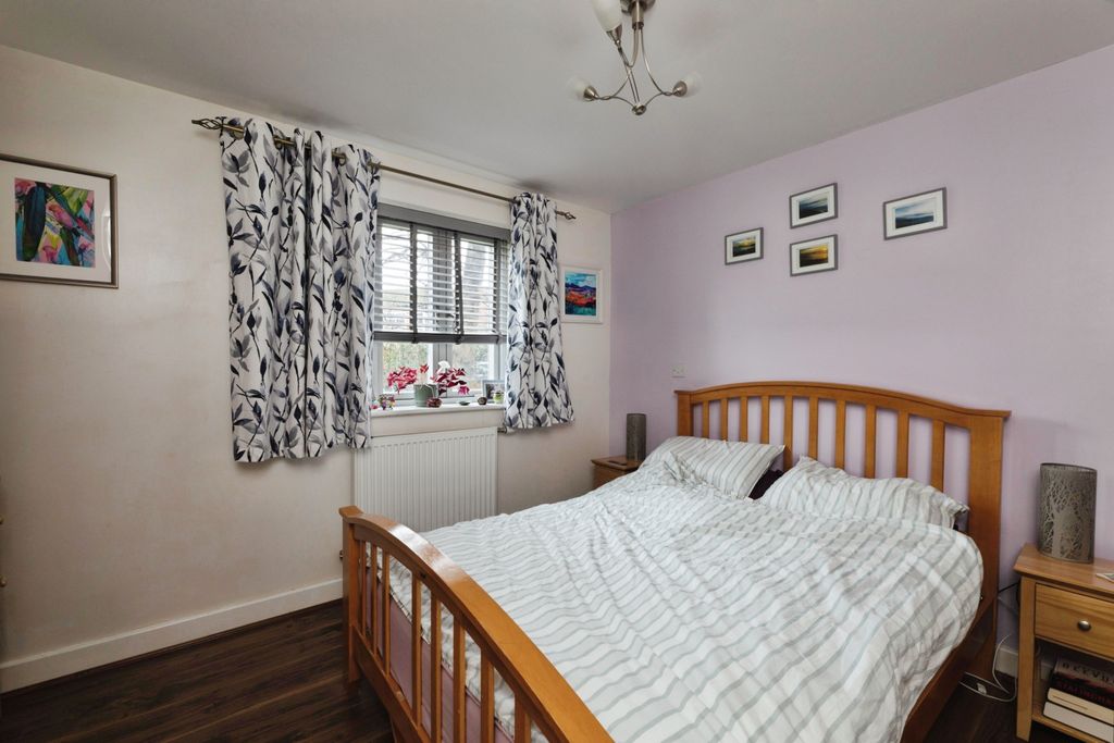 Additional image 14 of 2 bed flat for saleNew Mossford Way, Ilford IG6