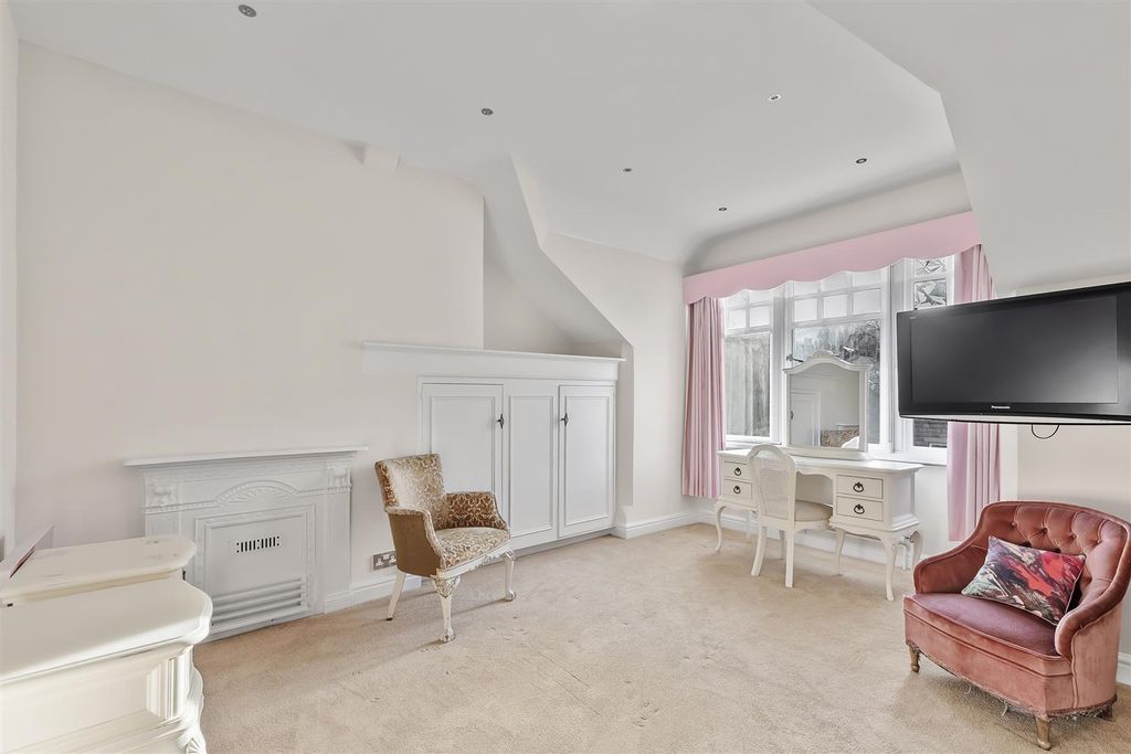Additional image 8 of 3 bed flat for saleThe Grove, Ilkley LS29