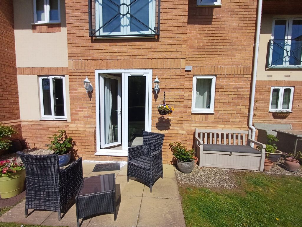 Additional image 17 of 2 bed flat for saleOldnall Road, Kidderminster DY10
