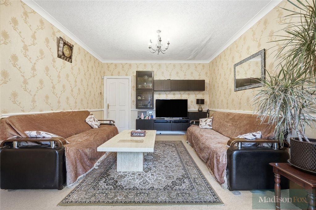 Additional image 11 of 4 bed detached house for saleTomswood Road, Chigwell, Essex IG7