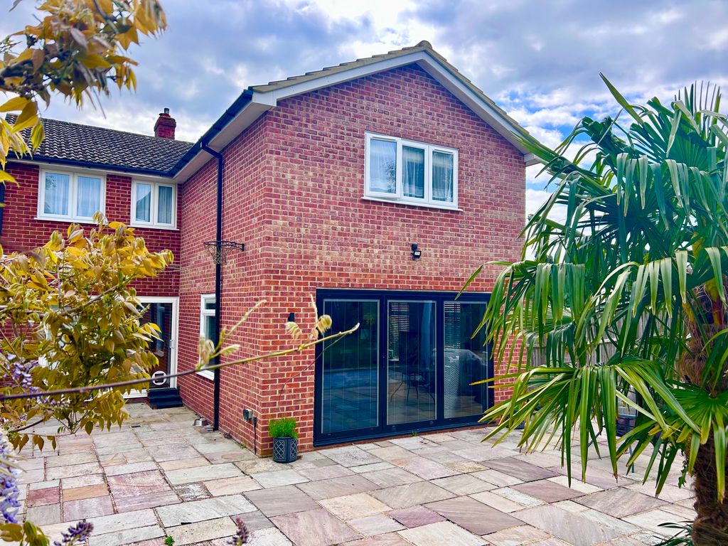 Additional image 15 of 4 bed semi-detached house for saleSanden Close, Hungerford RG17