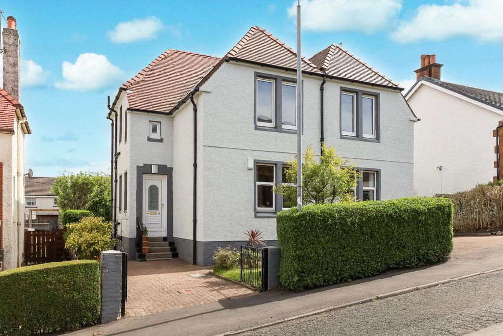 3 bed flat for saleNorth Iverton Park Road, Johnstone, Renfrewshire PA5