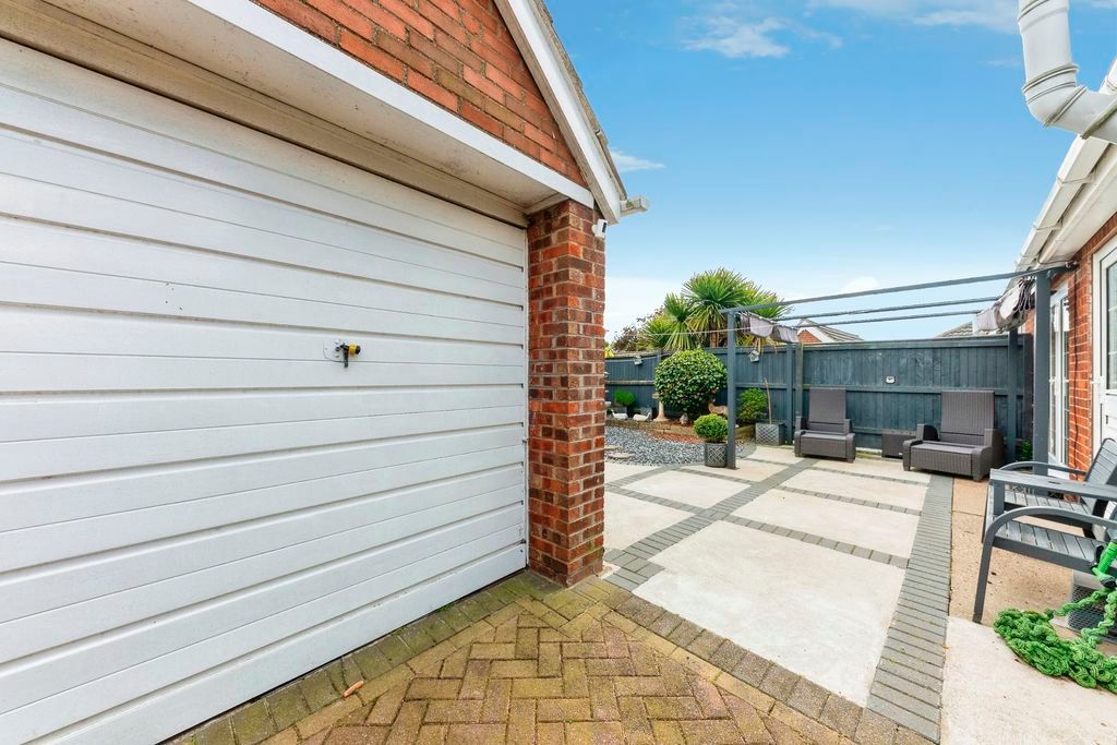 Additional image 13 of 3 bed semi-detached bungalow for saleShetland Way, Immingham DN40