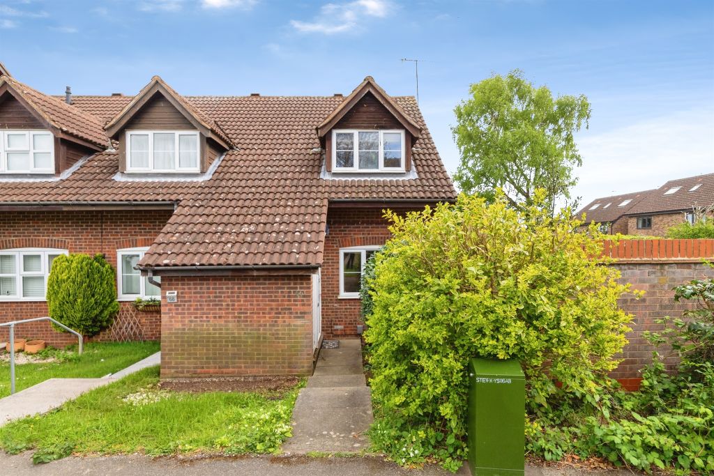 2 bed end terrace house for saleWadnall Way, Village Location, Knebworth SG3