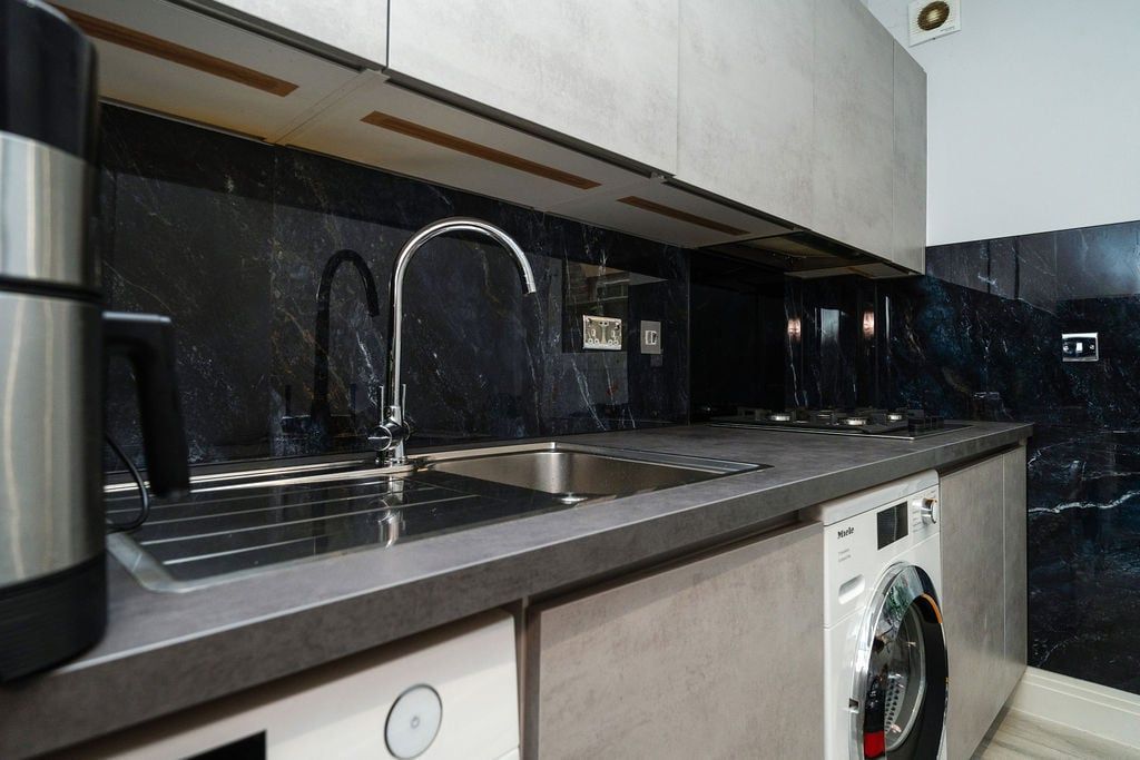 Additional image 28 of 6 bed detached house for saleNorthumberland Walk, Richings Park SL0