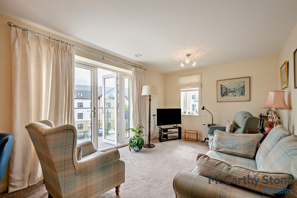 Additional image 3 of 2 bed flat for saleChesterton Court, Railway Road, Ilkley LS29