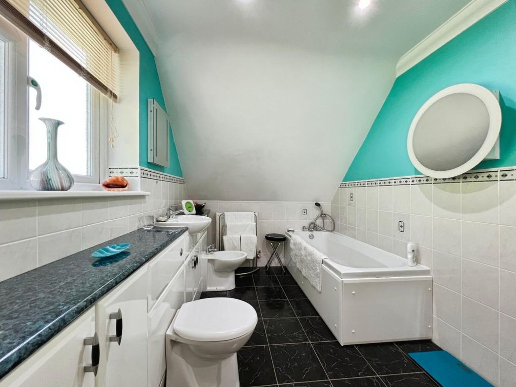 Additional image 9 of 4 bed detached house for saleCliff Road, Hythe CT21
