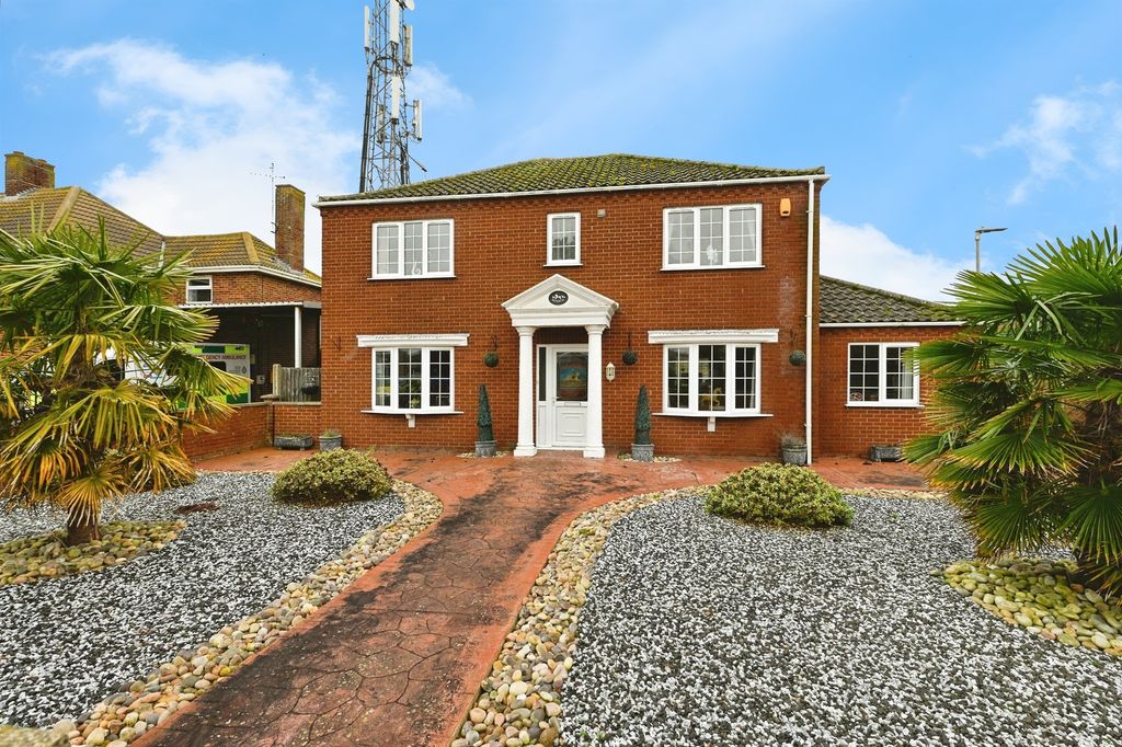 4 bed detached house for saleKings Lynn Road, Hunstanton PE36