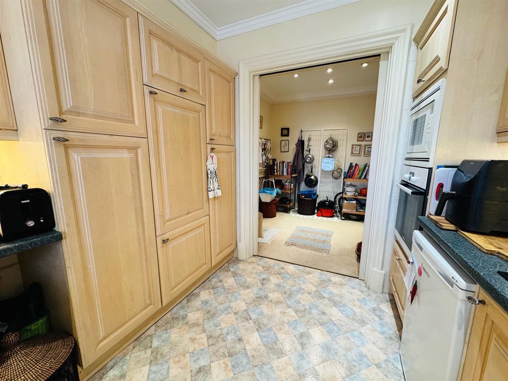 Additional image 6 of 2 bed flat for saleWesterfield Road, Ipswich IP4