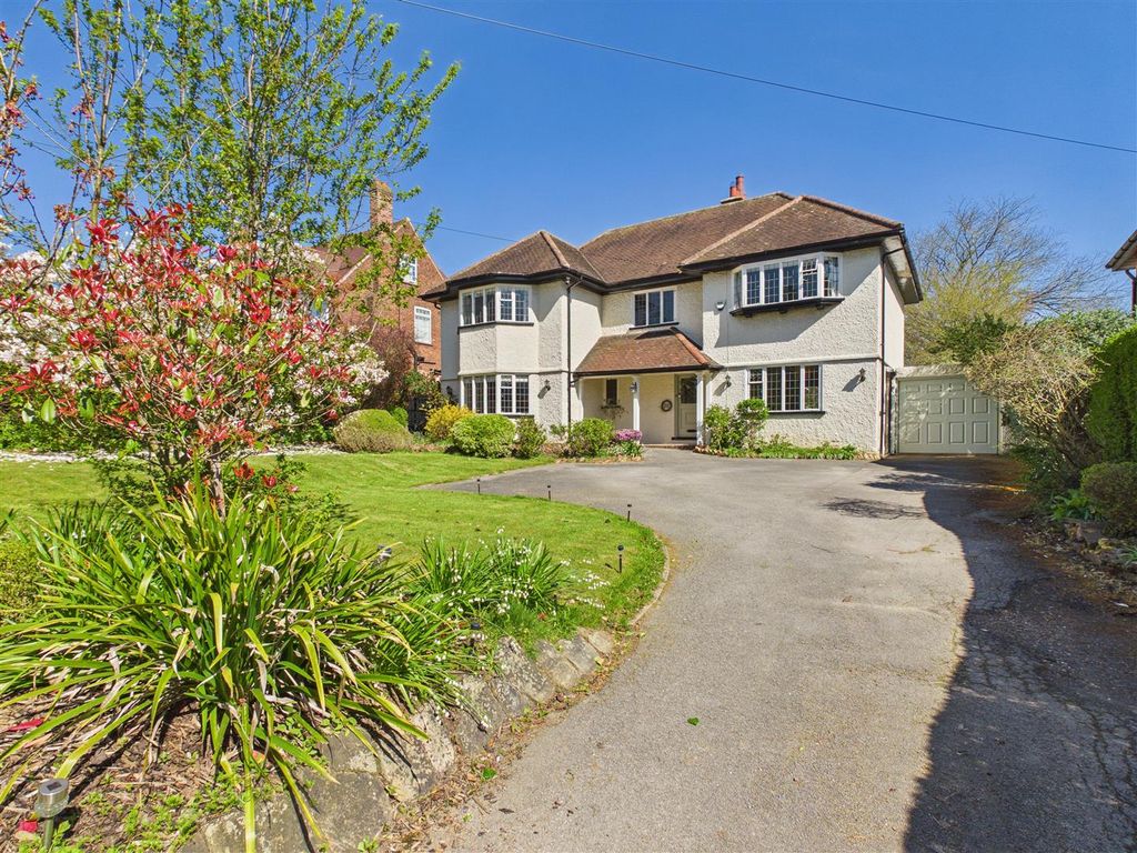 5 bed detached house for salePackman Lane, Kirk Ella HU10