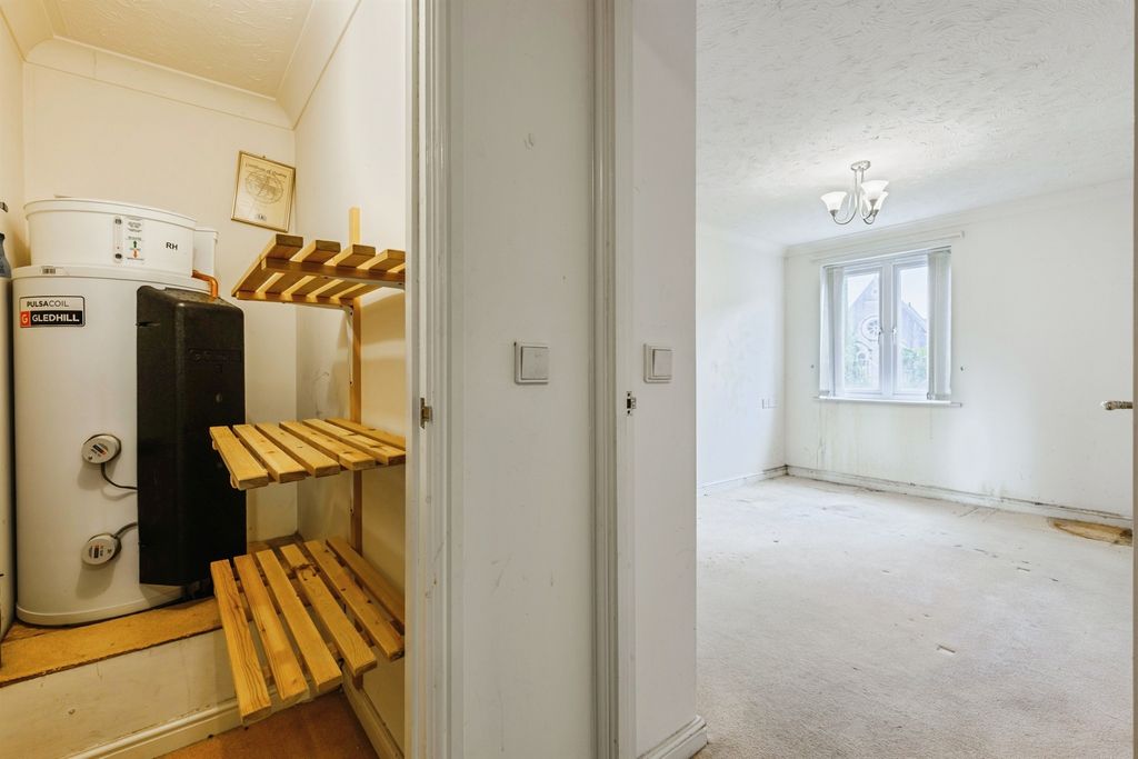 Additional image 14 of 1 bed flat for saleWestern Road, Ivybridge PL21