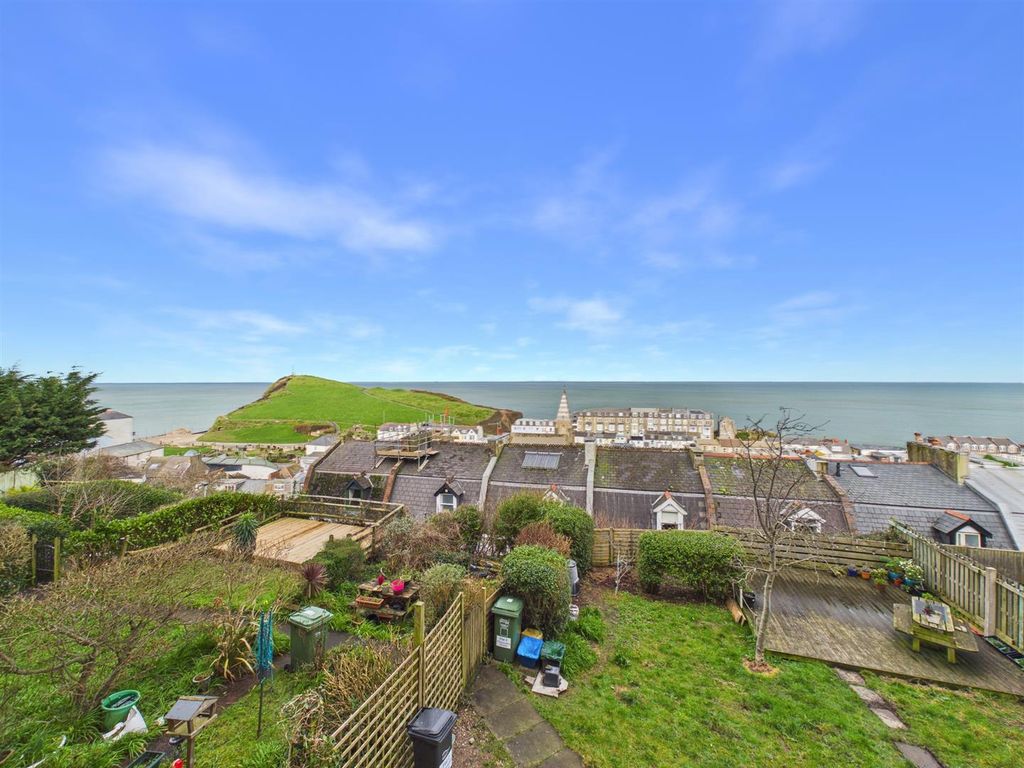 2 bed flat for saleCoronation Terrace, Ilfracombe EX34 photo 4