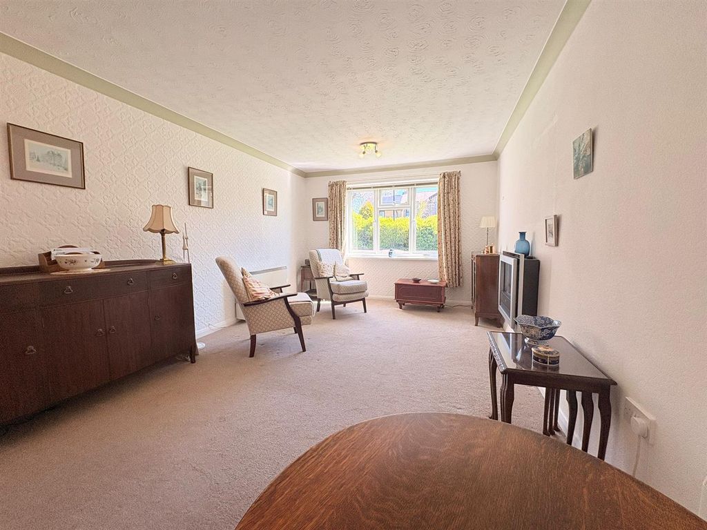 Additional image 2 of 1 bed flat for saleLowry Court, Hyde SK14