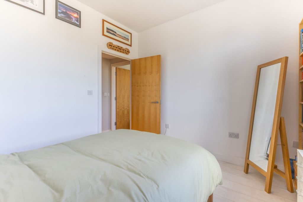 Additional image 9 of 2 bed flat for sale403 Sand Aire House Stramongate, Kendal LA9