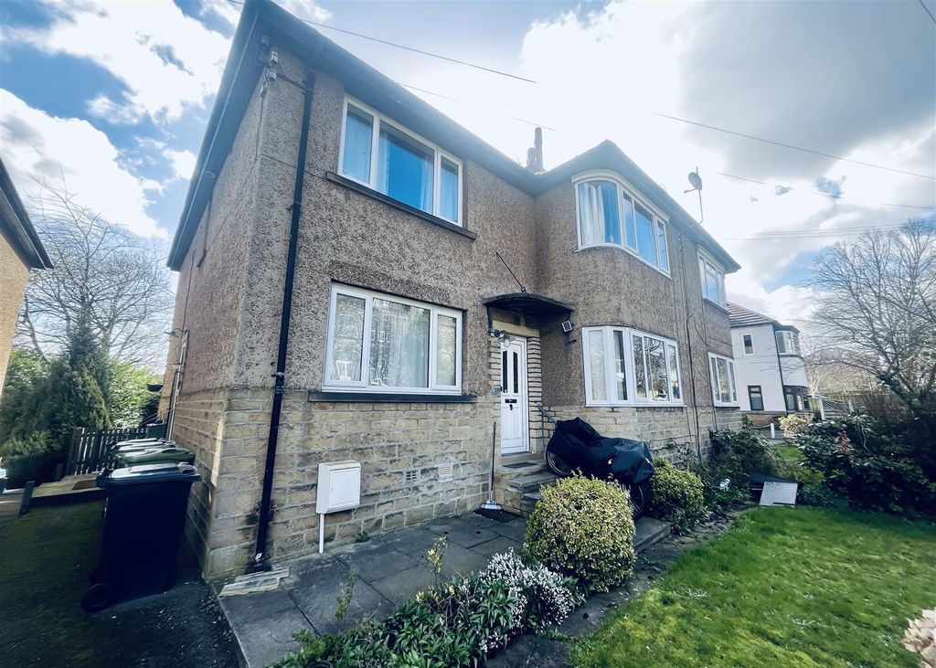 2 bed flat for saleVernon Avenue, Huddersfield HD1