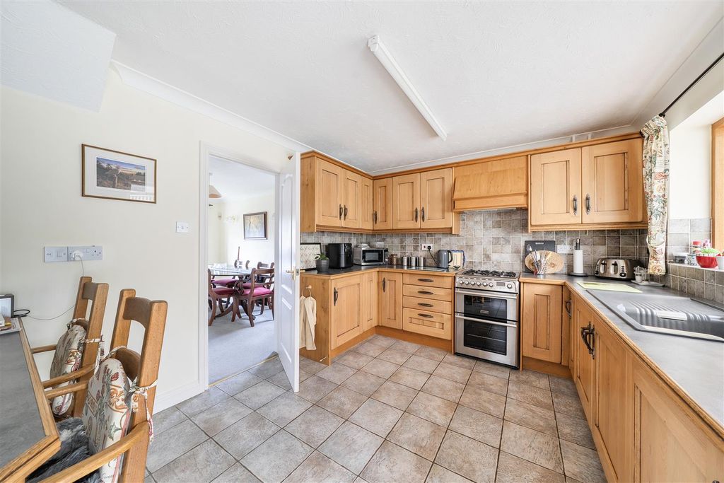 Additional image 2 of 4 bed detached house for saleHome Farm Way, Ilminster TA19