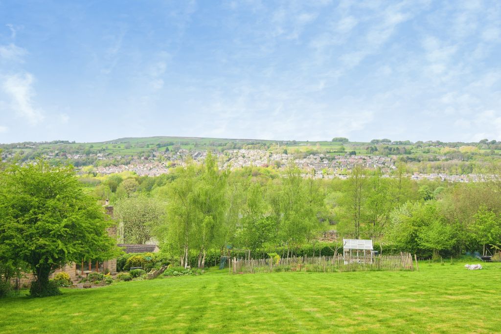 Additional image 18 of 4 bed detached house for saleThe Croft, Keighley BD21