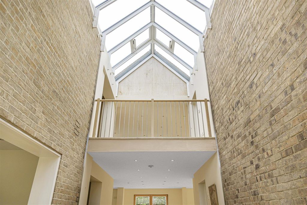Additional image 6 of 4 bed detached house for saleHigh Street, Hemingford Abbots, Huntingdon PE28