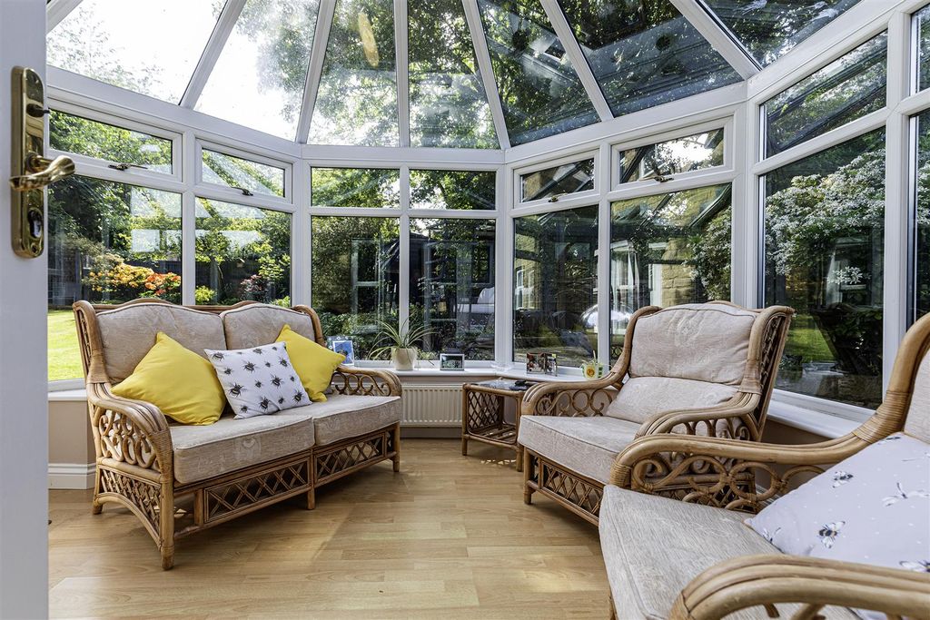 Additional image 9 of 5 bed detached house for saleWhitebeam Park, Birkby, Huddersfield HD2