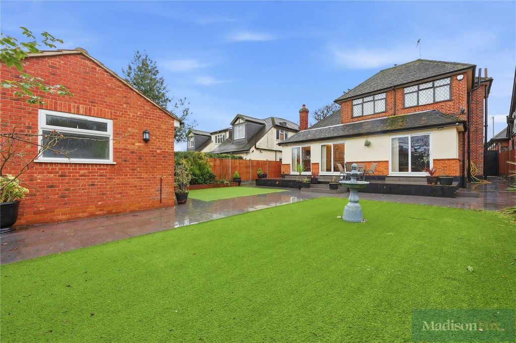 Additional image 24 of 4 bed detached house for saleTomswood Road, Chigwell, Essex IG7