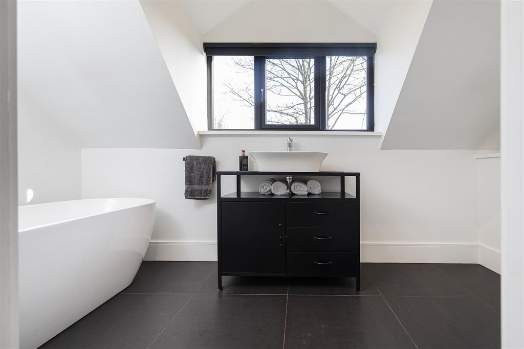 Additional image 52 of 4 bed detached house for saleOakfield Road, Birkby, Huddersfield HD2
