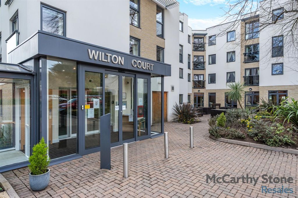 1 bed flat for sale1 Wilton Court, Southbank Road, Kenilworth CV8