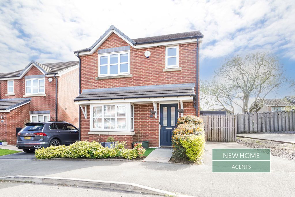 3 bed detached house for saleRowan Crescent, Hyde SK14