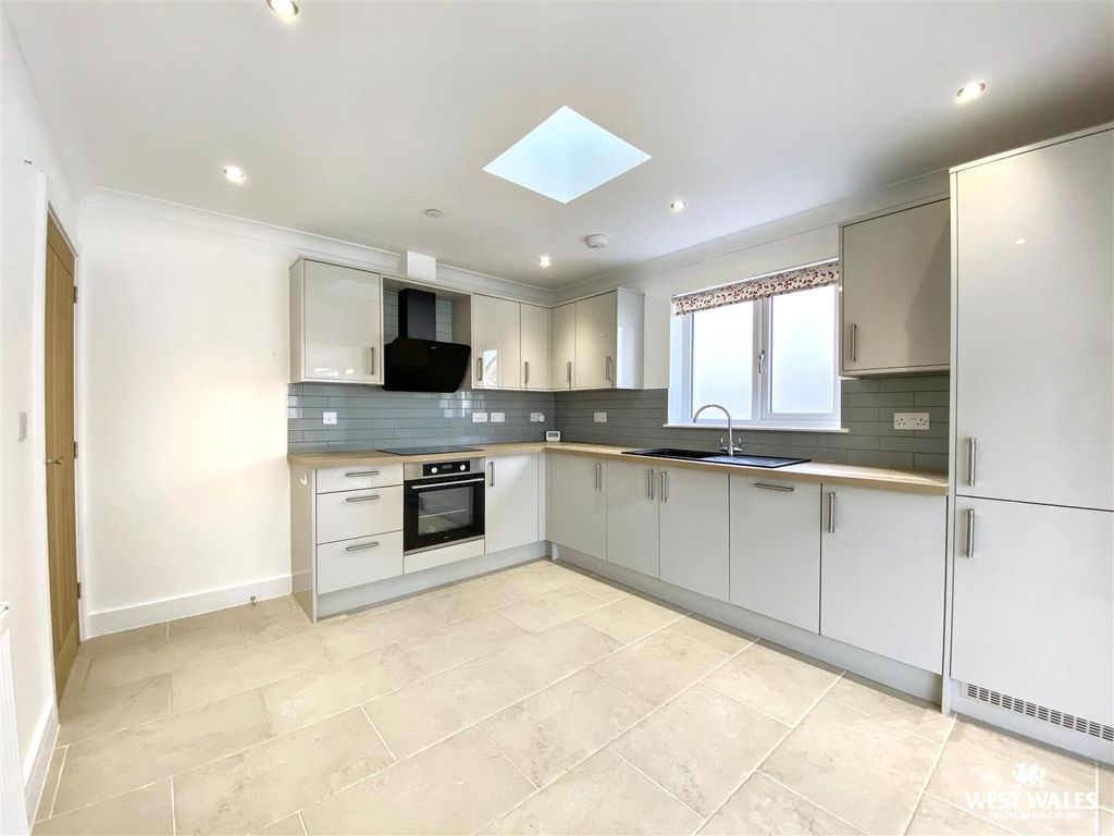 Additional image 6 of 3 bed detached bungalow for saleLlys Y Felin, Kidwelly SA17