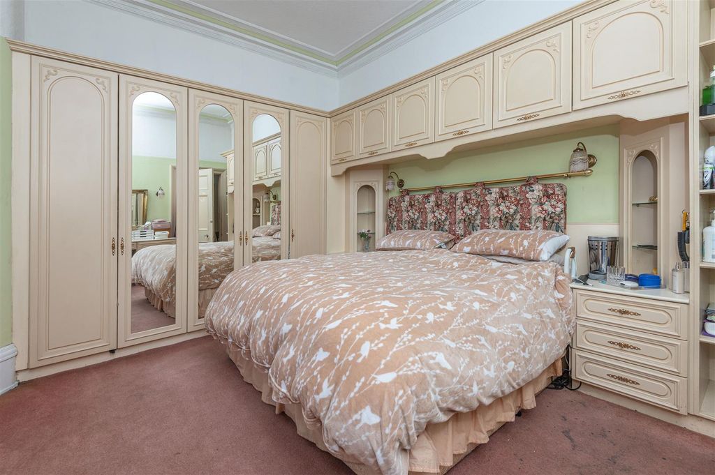Additional image 18 of 6 bed semi-detached house for salePark Drive, Huddersfield HD1