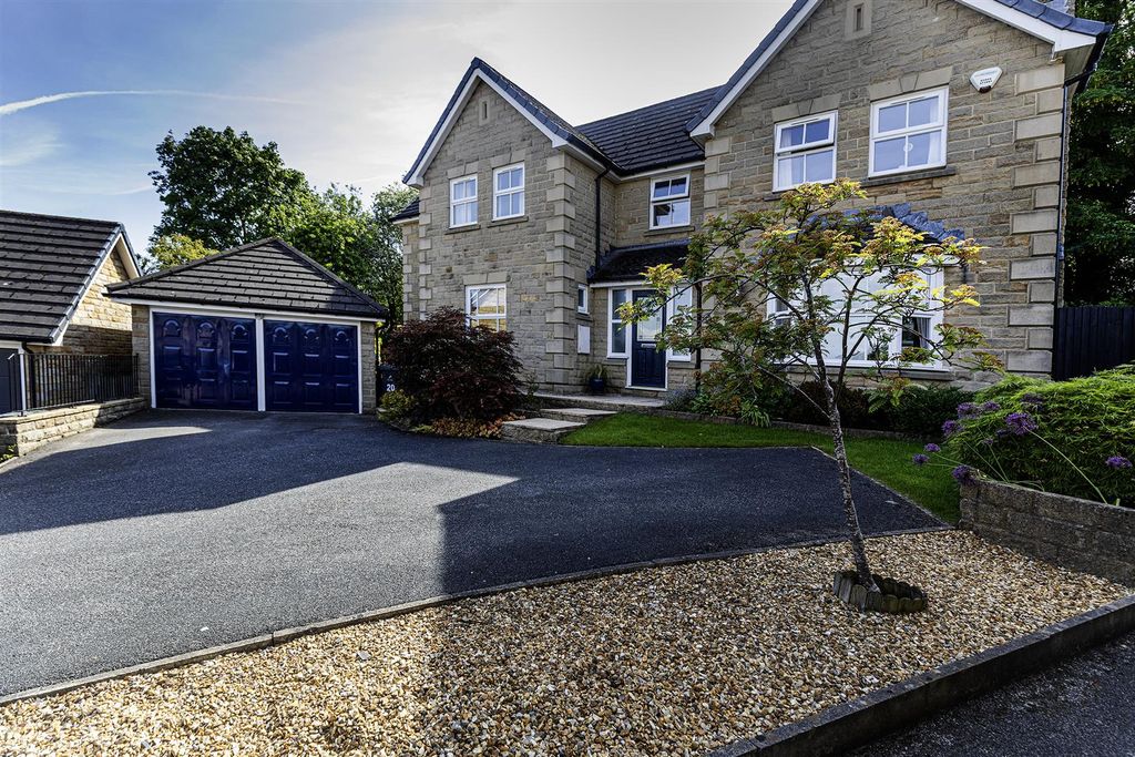 Additional image 53 of 5 bed detached house for saleWhitebeam Park, Birkby, Huddersfield HD2