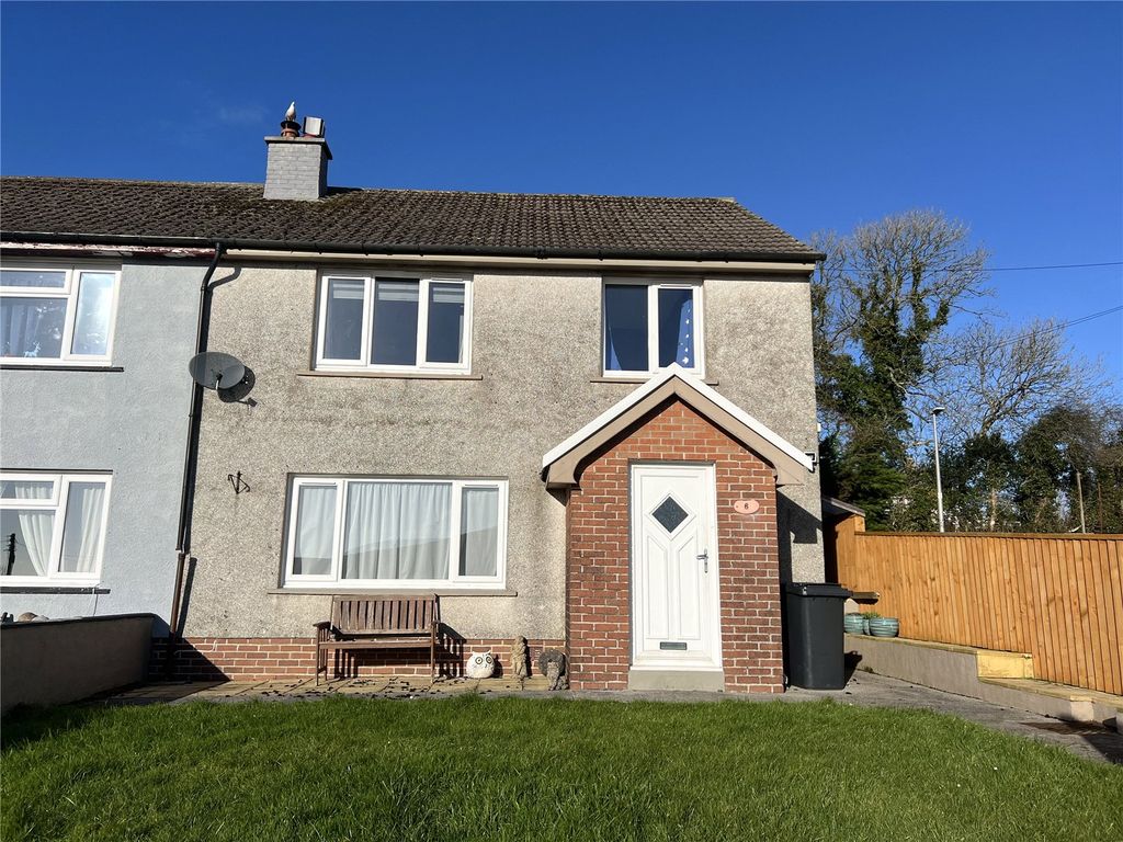 3 bed semi-detached house for saleWoodfield Avenue, Kilgetty, Pembrokeshire SA68