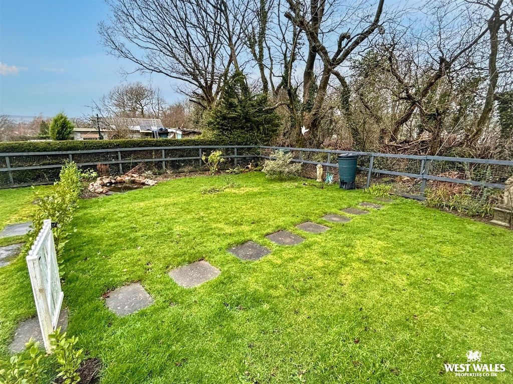 Additional image 22 of 3 bed detached bungalow for saleMeinciau Road, Mynyddygarreg, Kidwelly SA17