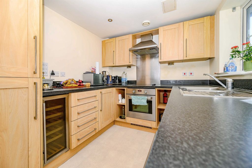 Additional image 11 of 2 bed flat for saleWharf Way, Hunton Bridge, Kings Langley WD4