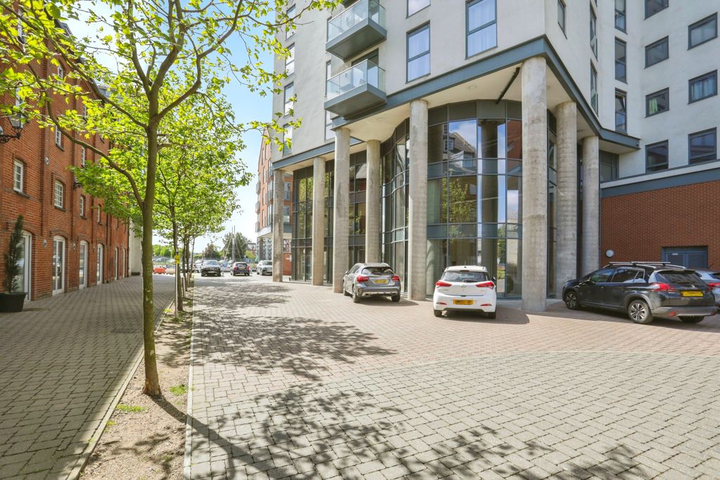 Additional image 15 of 2 bed flat for saleKey Street, Ipswich IP4