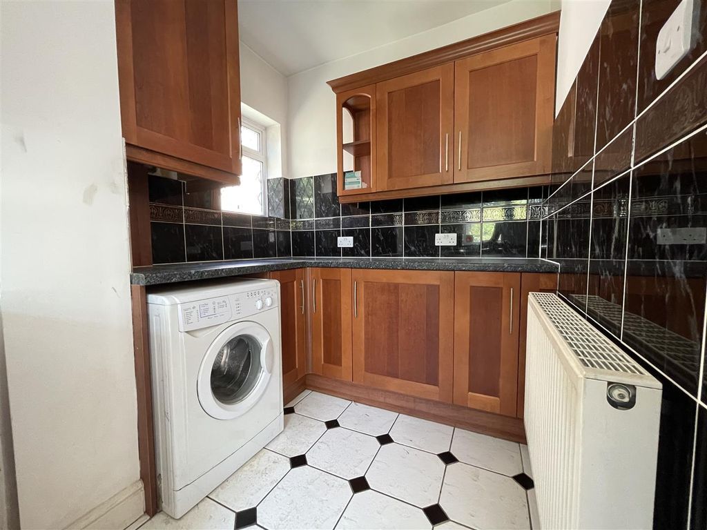 Additional image 15 of 3 bed semi-detached house for saleGresham Road, Hounslow TW3