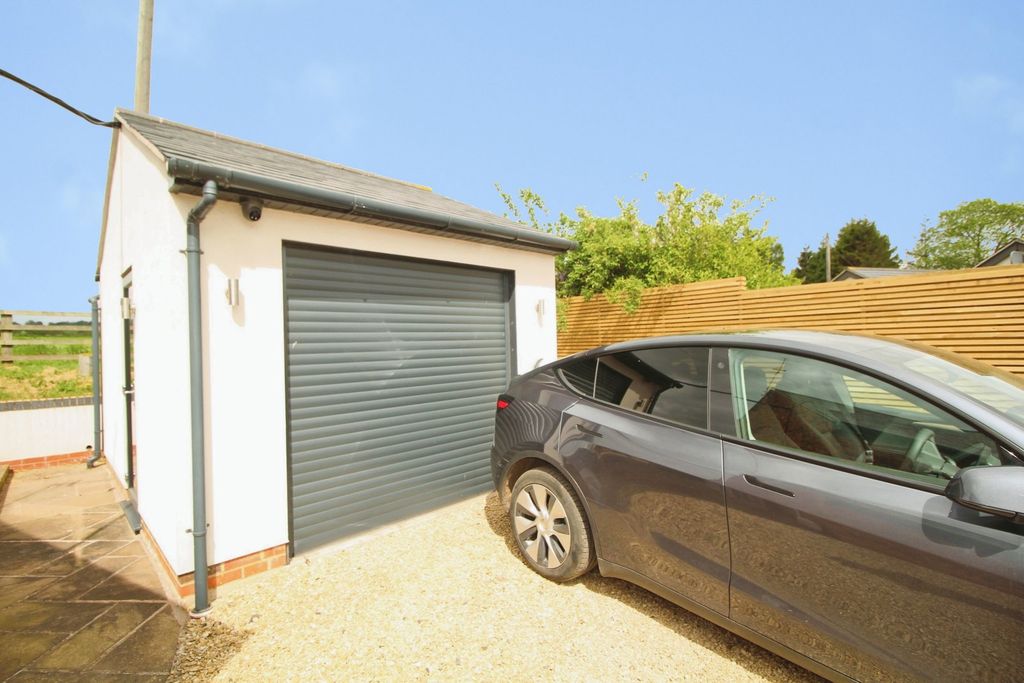 Additional image 37 of 3 bed bungalow for saleSandy Lane, Nr. Franche, Kidderminster DY11