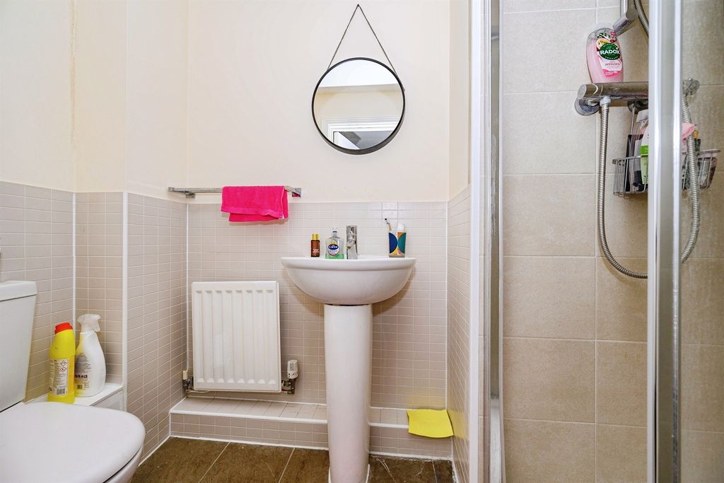 Additional image 4 of 2 bed flat for saleWharf Way, Hunton Bridge, Kings Langley WD4