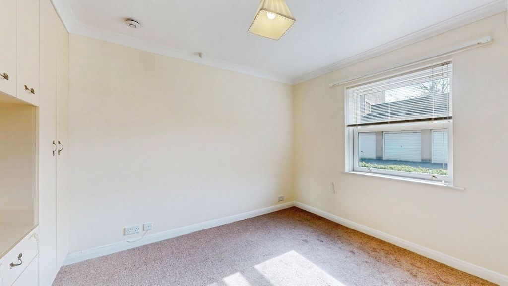 Additional image 5 of 2 bed flat for saleCastle Gate, Ilkley LS29