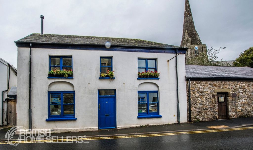 5 bed detached house for saleLady Street, Kidwelly, Carmarthenshire SA17