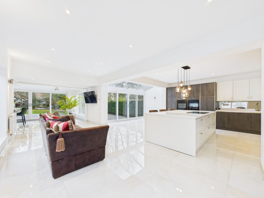 Additional image 9 of 6 bed semi-detached house for saleNewland Park, Hull HU5