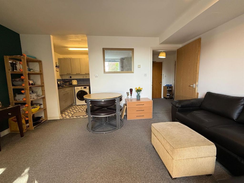 Additional image 4 of 1 bed flat for saleAxon Place, Ilford IG1