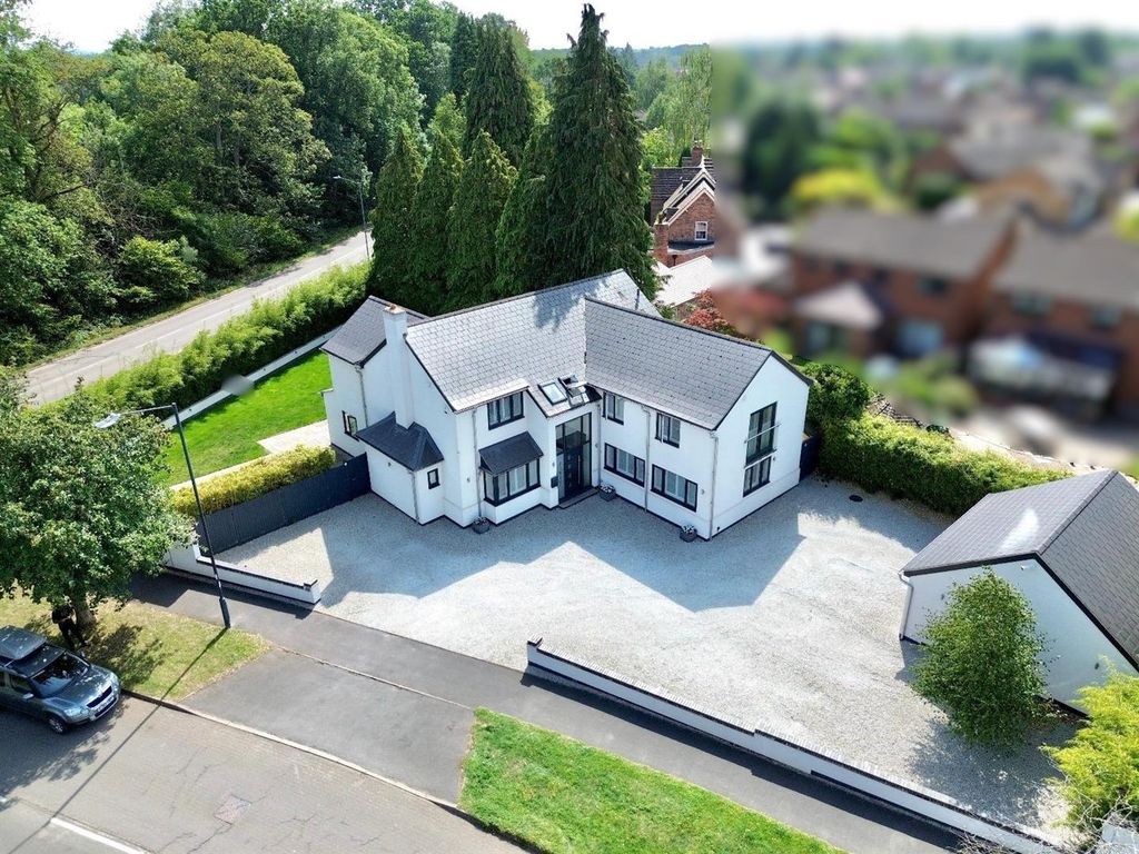5 bed detached house for saleDencer Drive, Kenilworth CV8