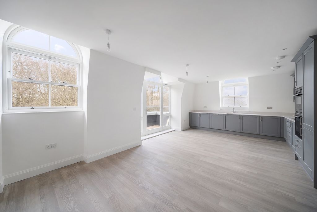 Additional image 3 of 3 bed flat for saleShalford Lodge, Kingston Hill, Kingston Upon Thames KT2