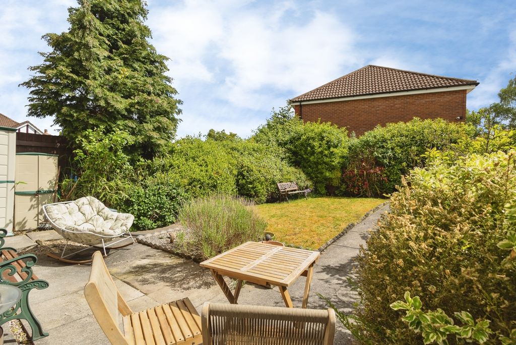 Additional image 17 of 3 bed semi-detached house for saleJames Drive, Hyde, Greater Manchester SK14