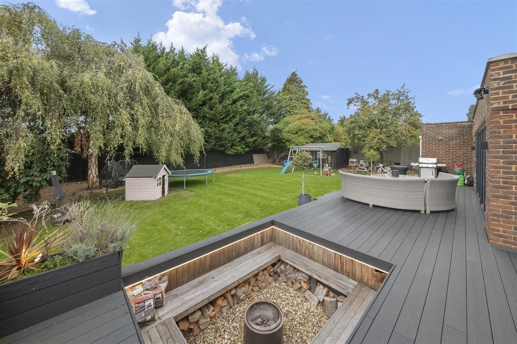 Additional image 6 of 4 bed detached house for salePotters Cross, Iver SL0