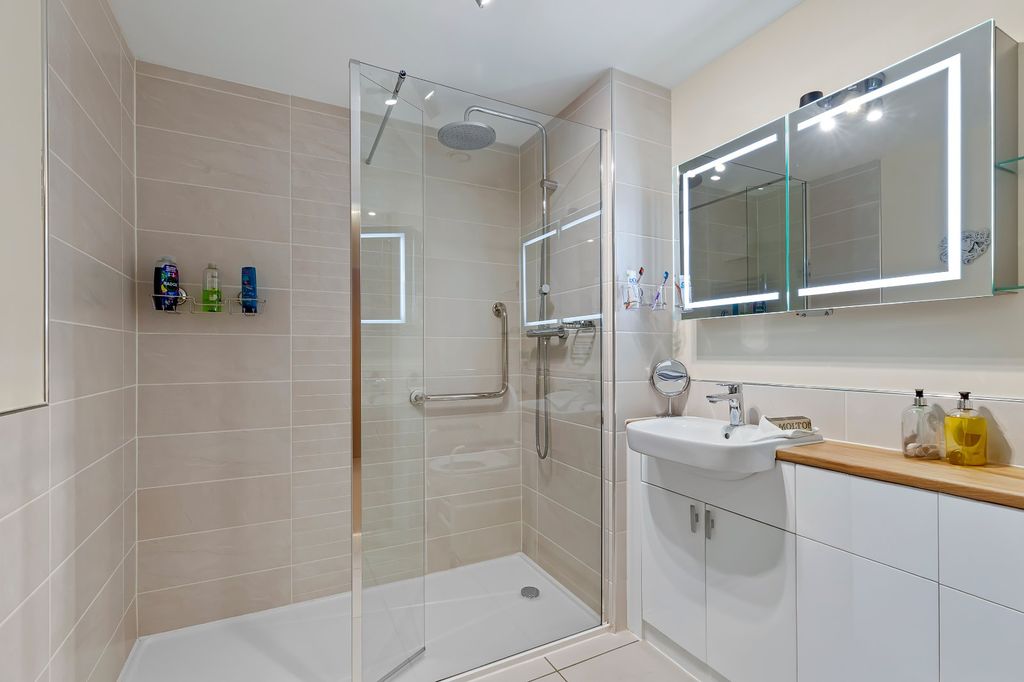 Additional image 10 of 1 bed flat for saleRailway Road, Ilkley, West Yorkshire LS29