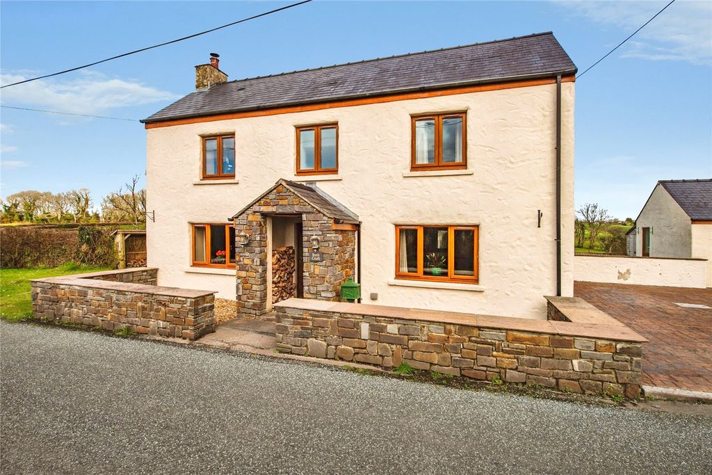 4 bed detached house for saleClayford Road, Kilgetty, Pembrokeshire SA68