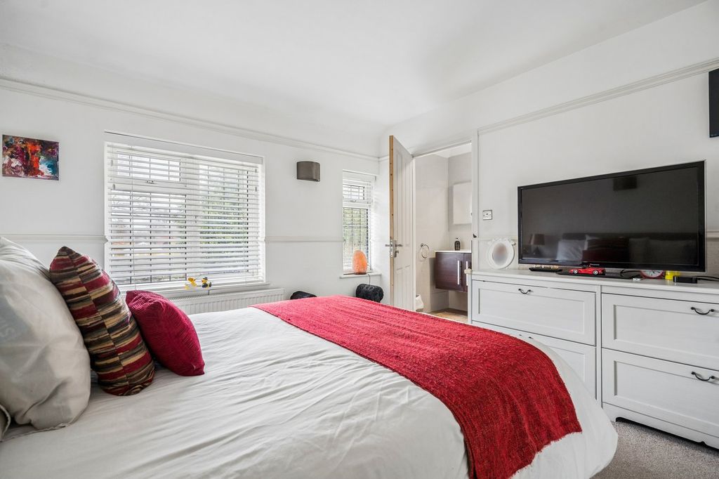 Additional image 13 of 4 bed detached house for saleWellesley Avenue, Iver SL0