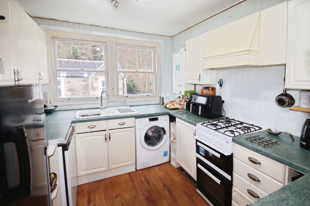 Additional image 10 of 2 bed flat for saleAttic Flat, 10 Glenrosa Place, Rothesay PA20